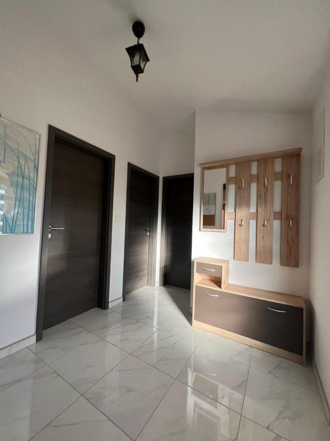 Lorena Apartma *